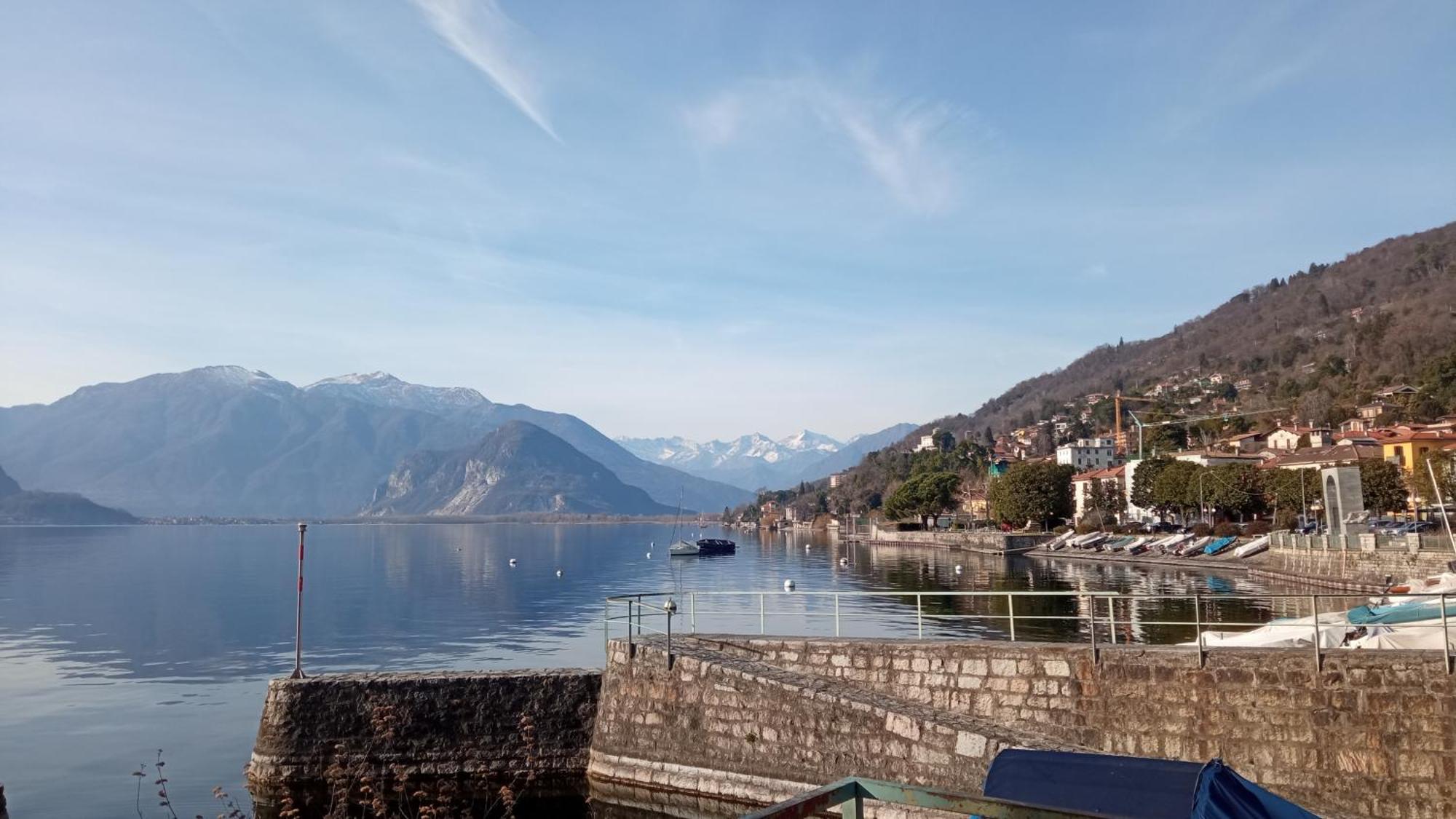 Casa Vacanze Scent Of Roses Verbania Buitenkant foto