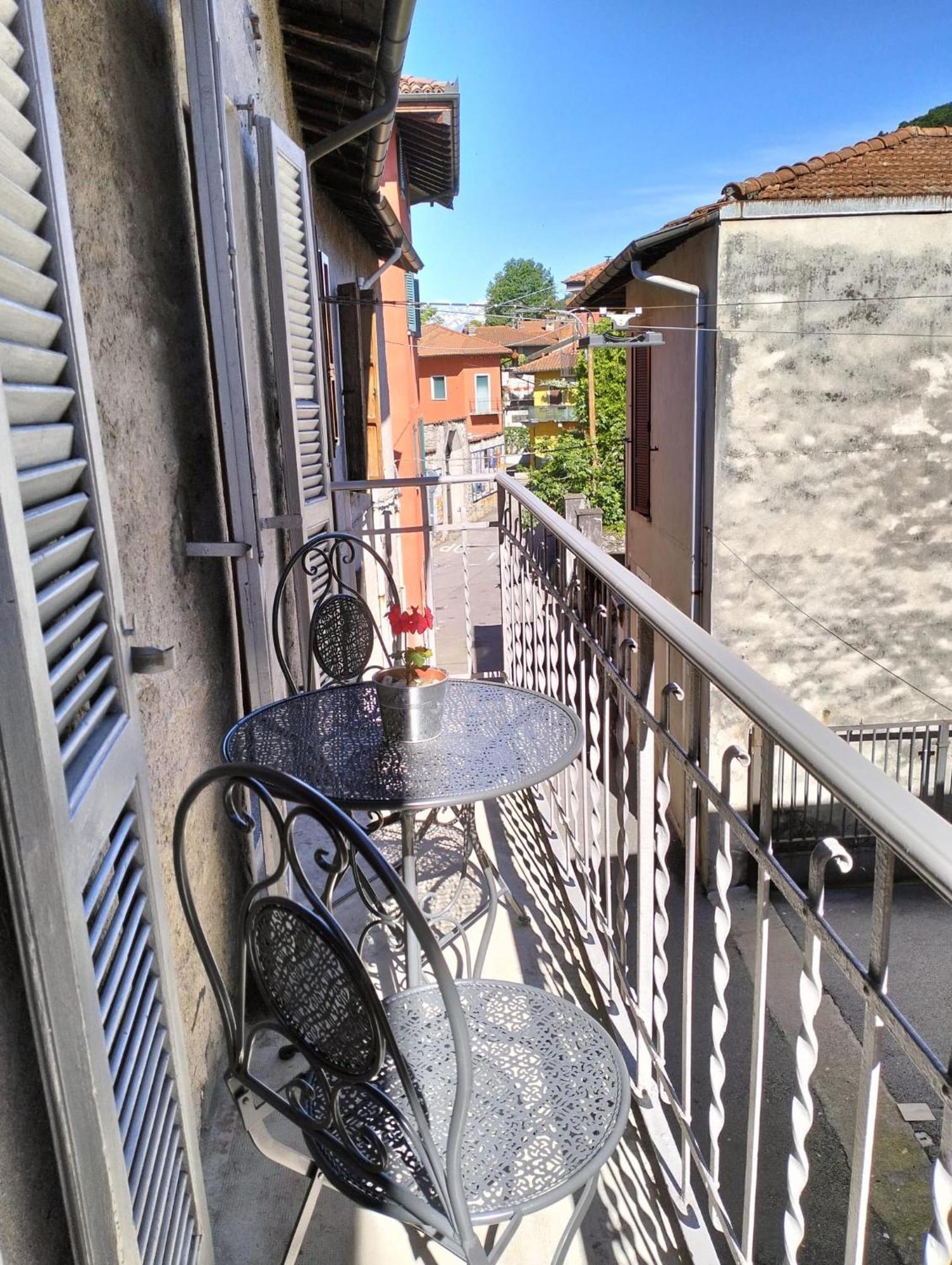 Casa Vacanze Scent Of Roses Verbania Buitenkant foto
